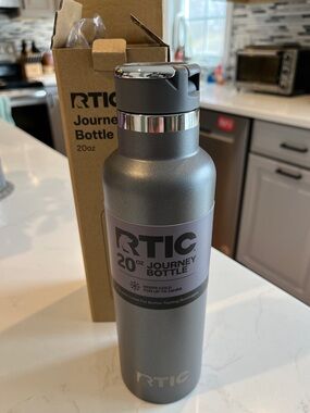 RTIC 20oz Journey Bottle - Metallic Gray